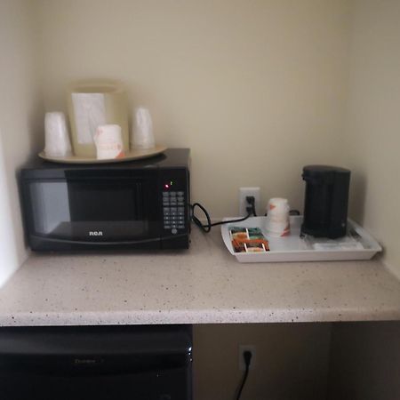 Quality Inn & Suites Hawkesbury Exterior foto