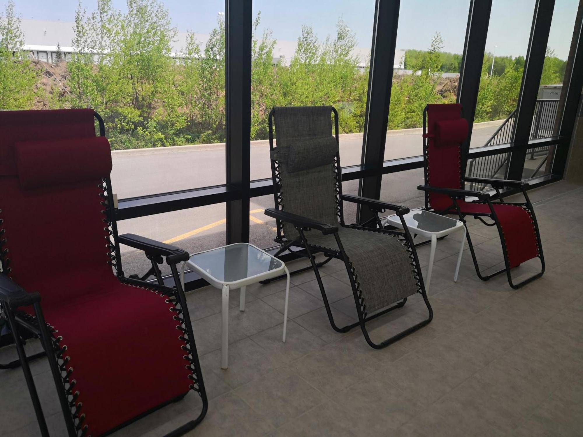 Quality Inn & Suites Hawkesbury Exterior foto