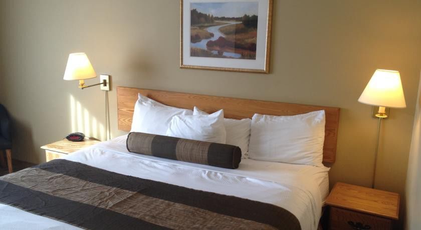 Quality Inn & Suites Hawkesbury Exterior foto