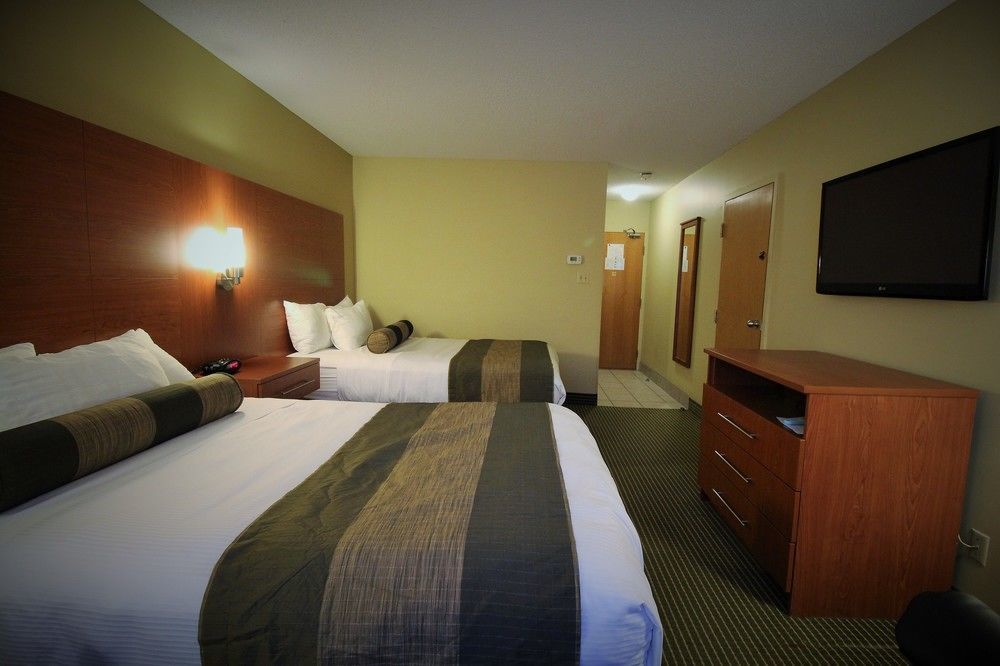 Quality Inn & Suites Hawkesbury Exterior foto